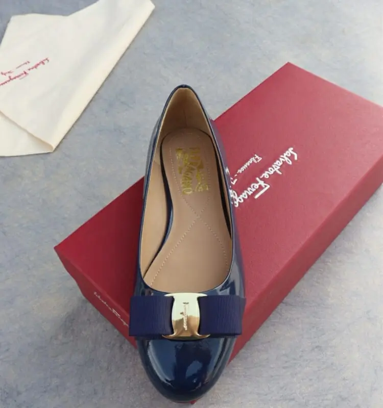 salvatore ferragamo flat chaussures pour femme s_10aa07b3